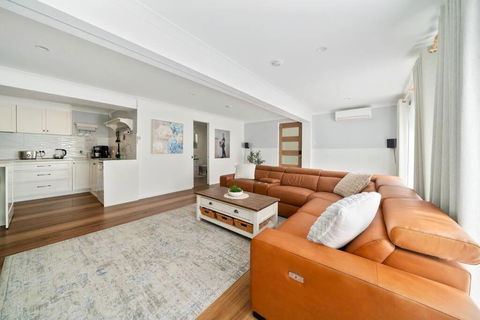 Spacious Home, Pool, Sauna Fits 10ppl - Hotel Gold Coast 2