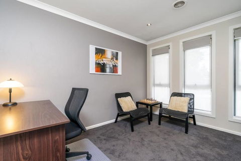 Superb 3BR Townhouse Near Town Centre - Hotel Gold Coast 2