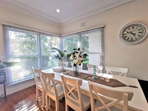 Sydney Meets Miranda, Comfy 4 Bedrooms Corner House - Hotel Gold Coast 3