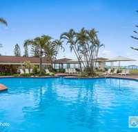 Beachside Beauty at Sapphire Beach - Hotel Gold Coast