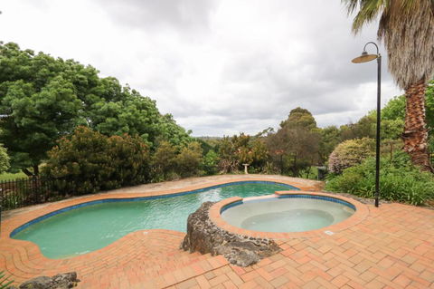 Beautiful Resort Retreat Villa In The Yarra Valley - Entertainer's Delight - Hotel Gold Coast 3
