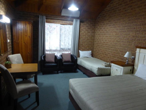 Beechworth Carriage Motor Inn - Hotel Gold Coast 1
