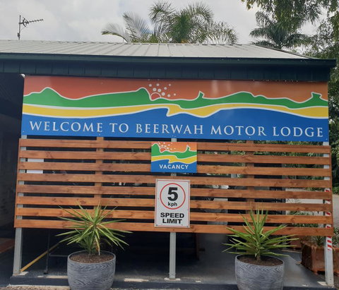 Beerwah Motor Lodge - Hotel Gold Coast 0