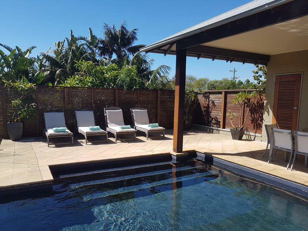 Meroo Meadow NSW Hotel Gold Coast