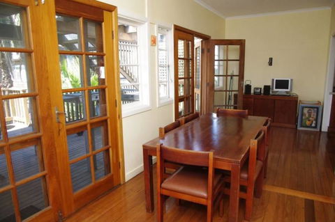 Berry, 16 East Street - Hotel Gold Coast 2