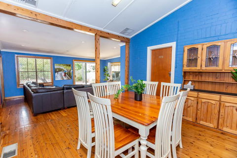 Best Central House - SLEEPS 11 !! - Hotel Gold Coast 0