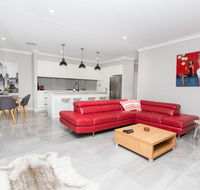 Best Central Wagga Townhouse - Hotel Gold Coast