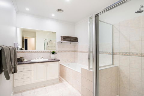 Best Western Fawkner Suites & Serviced Apartments - Hotel Gold Coast 3