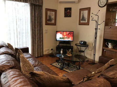 Bethel Homestay! - Hotel Gold Coast 1