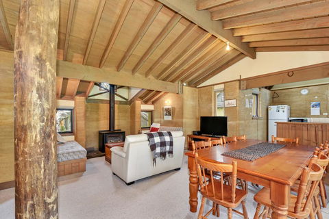 Bidgee Widgee - Hotel Gold Coast 2