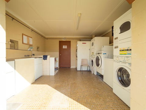 Biloela Caravan & Tourist Park - Hotel Gold Coast 1