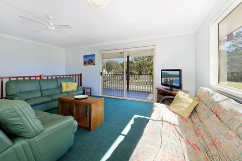 Bimbimbi 1, 11 Willow Street - Hotel Gold Coast 3