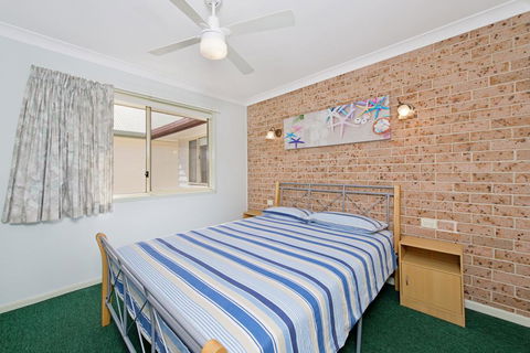 Bimbimbi 1, 11 Willow Street - Hotel Gold Coast 2