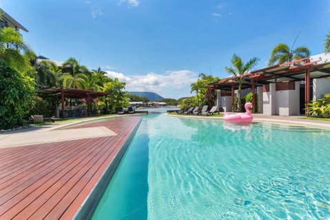 Blue Lagoon Lakeside Apartment - Hotel Gold Coast 0