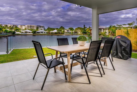 Blue Lagoon Villa B - Hotel Gold Coast 0