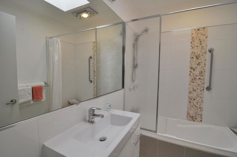 Bluedock Apartments - Hotel Gold Coast 1