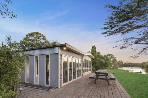 Bluff View River House - Stunning Riverfront - Hotel Gold Coast 0