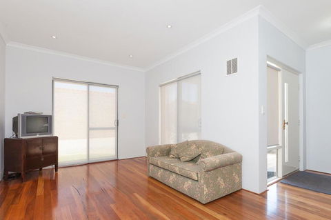 The Lane, Doubleview - Hotel Gold Coast 1