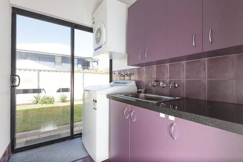 The Lane, Doubleview - Hotel Gold Coast 3