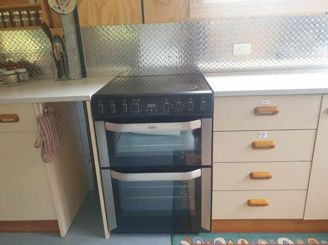 The Shed At Port Arthur. Hidden Gem. - Hotel Gold Coast 3