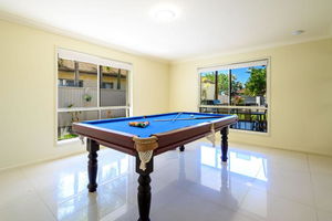 Theme Park Paradise 4BR Spacious Family Home