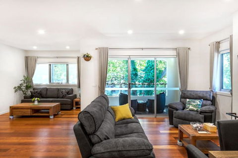 Woody Lifestyle One Bedroom Apartment - Hotel Gold Coast 3