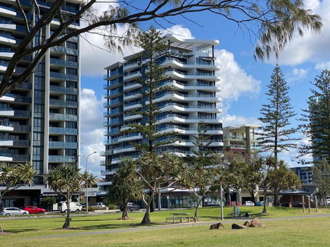 X Kirra Apartments - Hotel Gold Coast 3