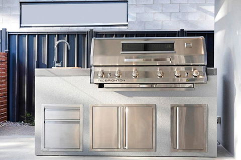 A Sumptuous Poolside Family Oasis At Gardens Villa - Hotel Gold Coast 3