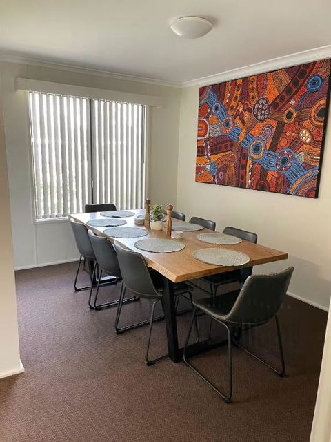 Alice Village - Hotel Gold Coast 2