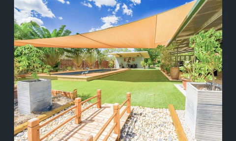 Almost Off Grid Tranquillity - Hotel Gold Coast 3