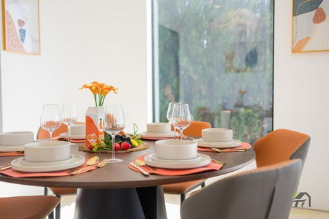 Whispering Pines With 4 Bedroom In Vaucluse - Hotel Gold Coast 1