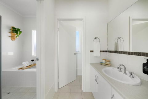 YARLU By Silver Sands - Hotel Gold Coast 1