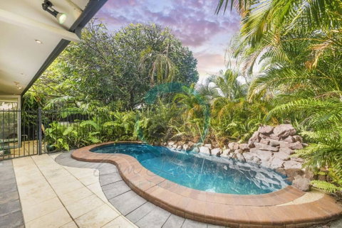 ZEN TREETOPS - Boutique 2-BR Apt W/ Private Pool - Hotel Gold Coast 0