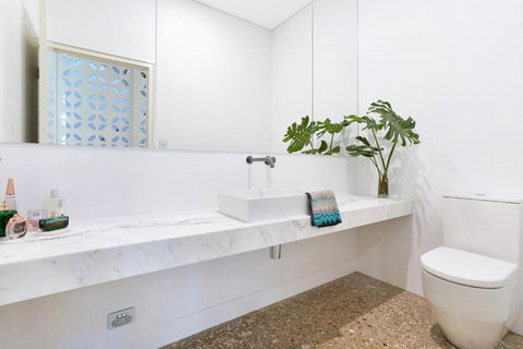 ZenLux Massive 5-BR Holiday Home - Pool - BBQ - Hotel Gold Coast 3