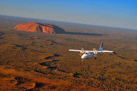 Scenic Flight: Uluru Rock Blast - Hotel Gold Coast 3