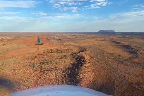 Scenic Flight: Uluru Rock Blast - Hotel Gold Coast 4