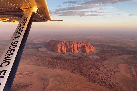 Scenic Flight: Uluru & Kata Tjuta - Hotel Gold Coast 1