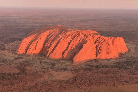 Scenic Flight: Uluru & Kata Tjuta - Hotel Gold Coast 2