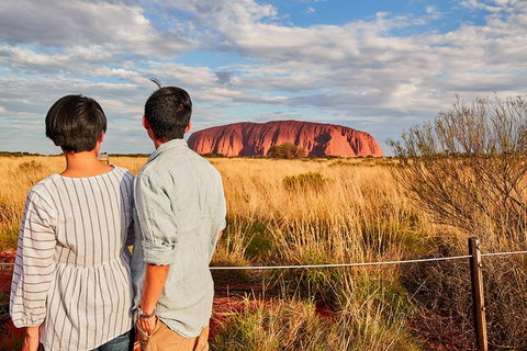 Uluru (Ayers Rock) Sunset Tour - Hotel Gold Coast 1
