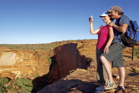 The Amazing Kings Canyon: 4-Hours Walking Tour And Hike - Hotel Gold Coast 4