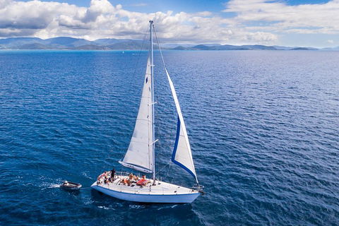 2 Night Small Group Whitsundays Sailing Adventure Aboard Mandrake - Hotel Gold Coast 3