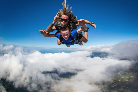 Reef And Rainforest Tandem Sky Dive In Cairns - Hotel Gold Coast 0