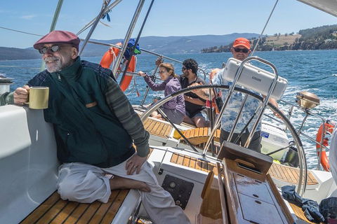 Half-Day Sailing On The Derwent River From Hobart - Hotel Gold Coast 2