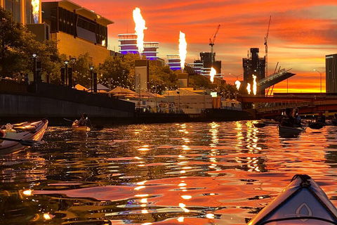 Melbourne Sunset Kayaking Experience With Dinner - Hotel Gold Coast 4