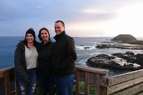 Phillip Island Medium Size Group Tour - Hotel Gold Coast 0