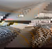 3-Day Uluru-Kata Tjuta and Kings Canyon 4WD Small-Group Eco-Tour from Alice Springs - Hotel Gold Coast