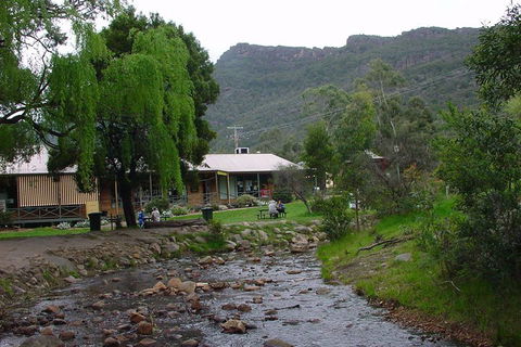 Grampians & Halls Gap - Hotel Gold Coast 0