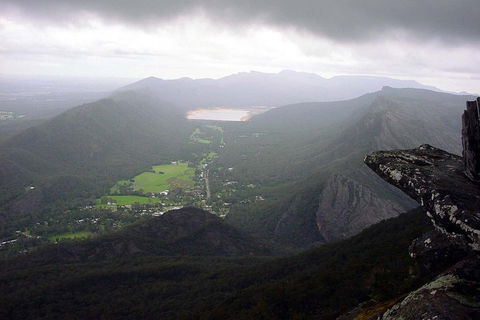 Grampians & Halls Gap - Hotel Gold Coast 3