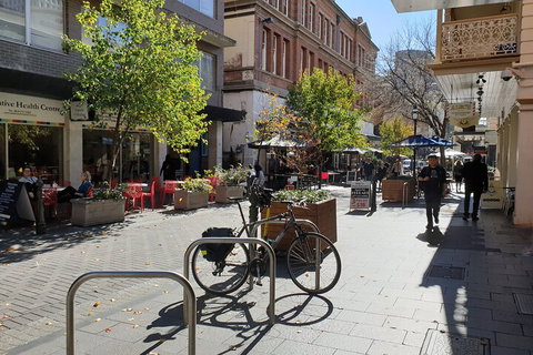 Guided Walking Tour In Adelaide - Hotel Gold Coast 2