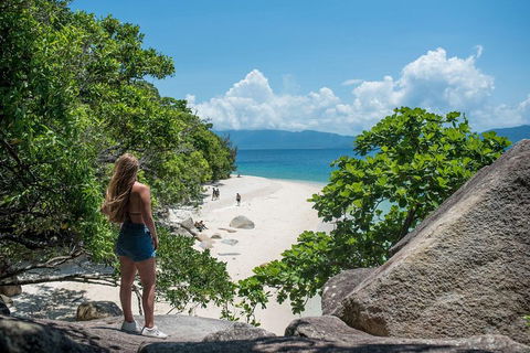Fitzroy Island Day Trip From Cairns - Hotel Gold Coast 3